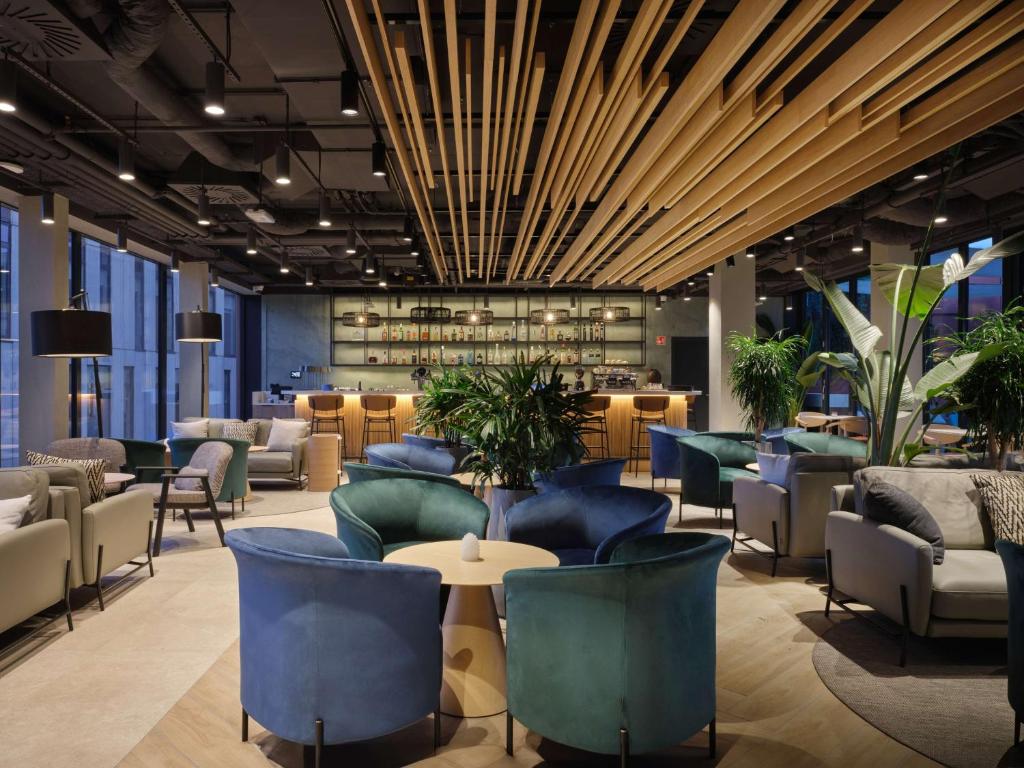 Radisson 5